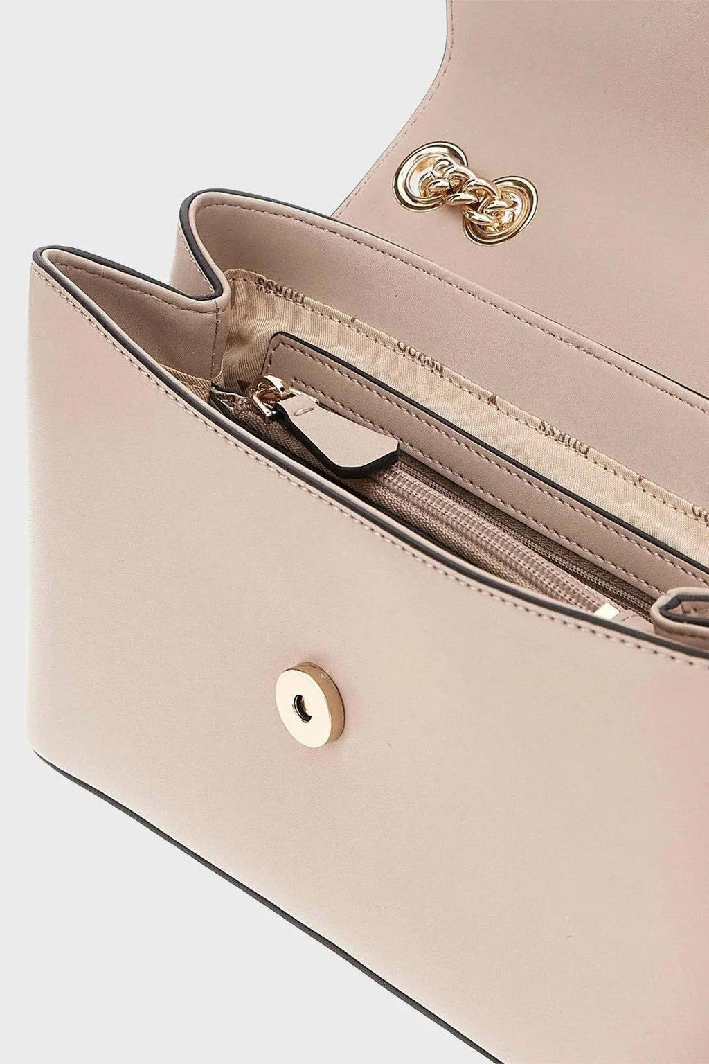 HWVG7208200/TAU GUESS