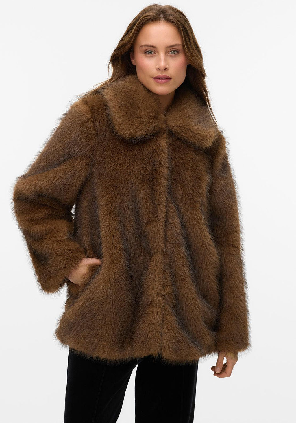10333912/Emperador VERO MODA