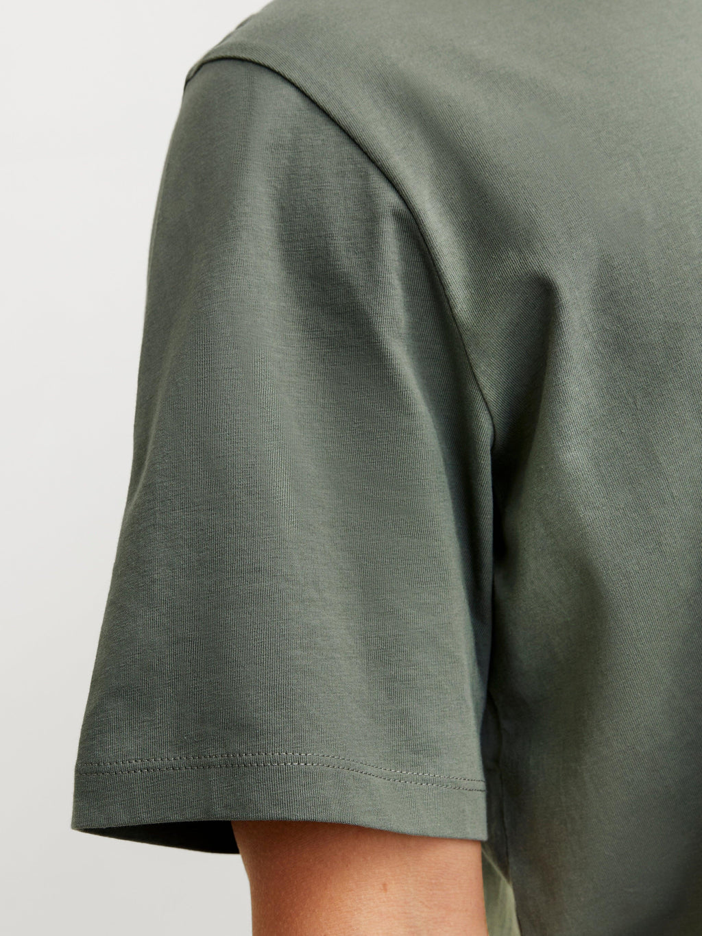 12156101/Agave Green JACK AND JONES