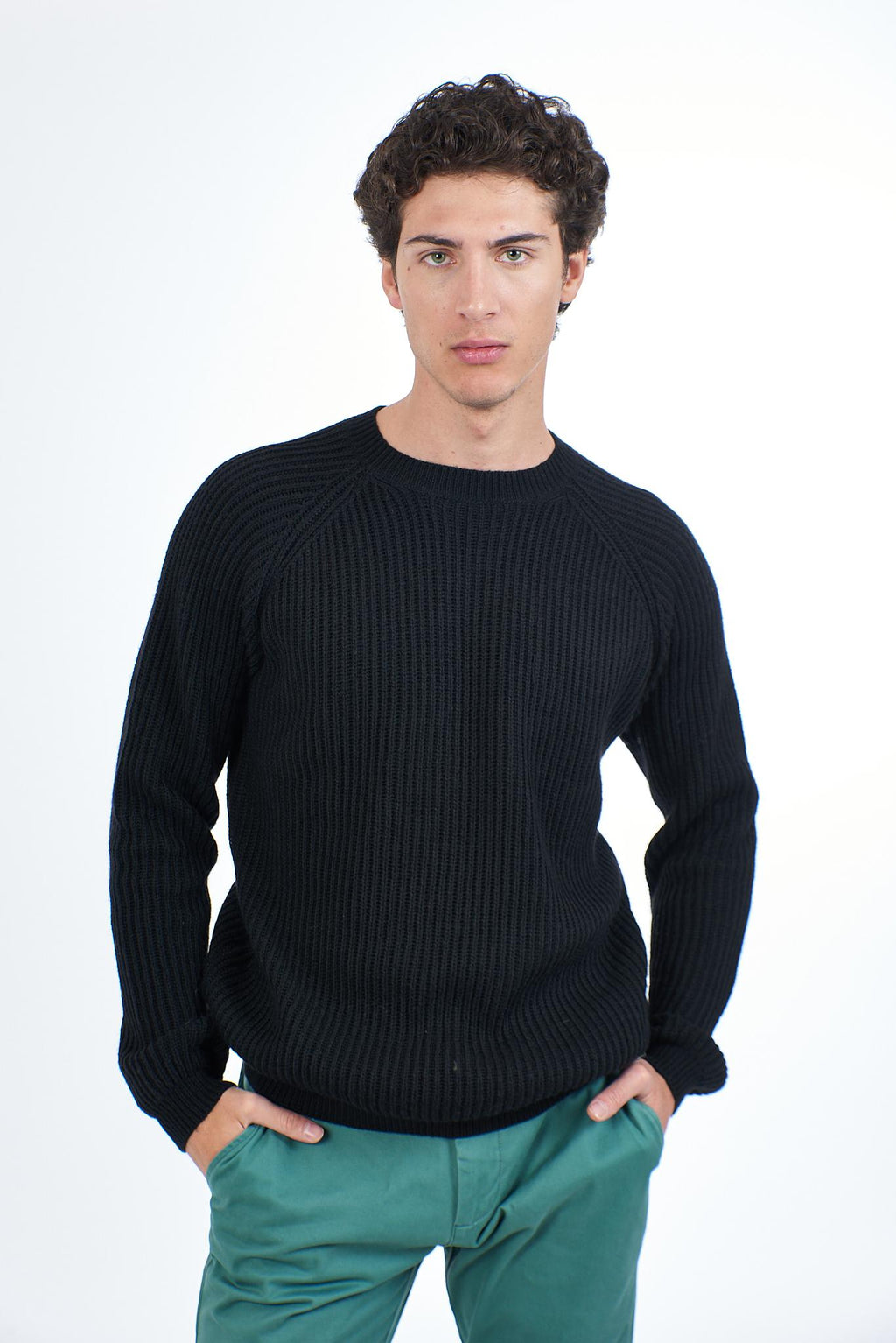 M881 MT00/0801 YES ZEE