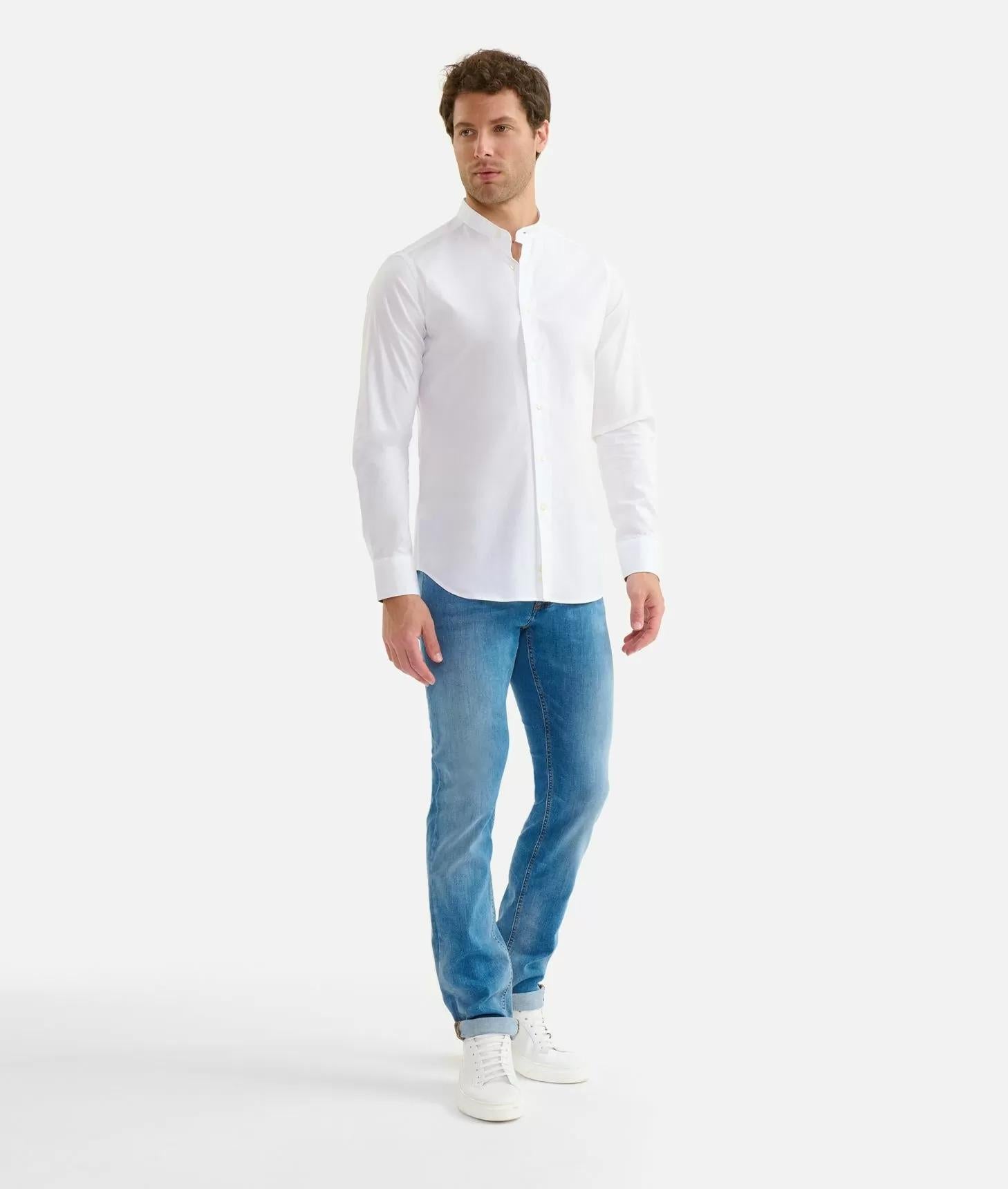 1332 UE43/0900 Alviero Martini 1ª CLASSE