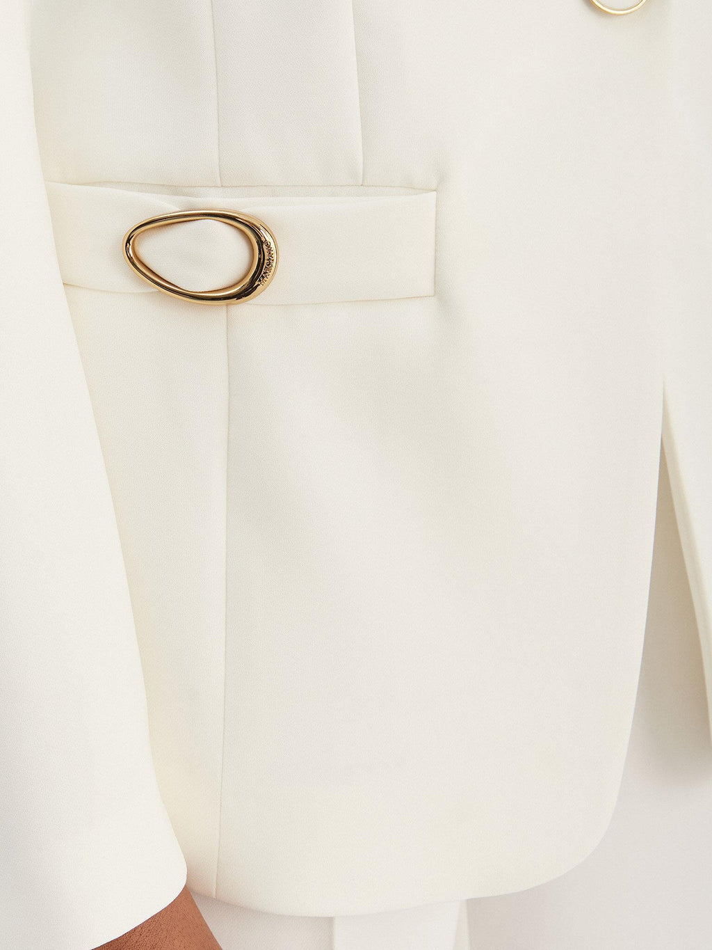 6RGN037357A/MCDM GUESS MARCIANO