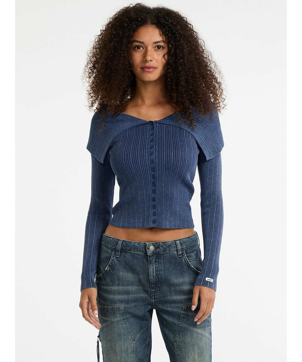 W5BR67Z2YJ2/FBD6 GUESS