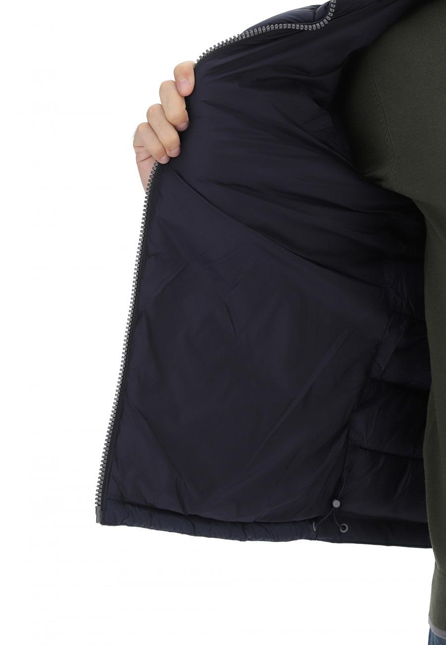 J877 Q600/0801 YES ZEE