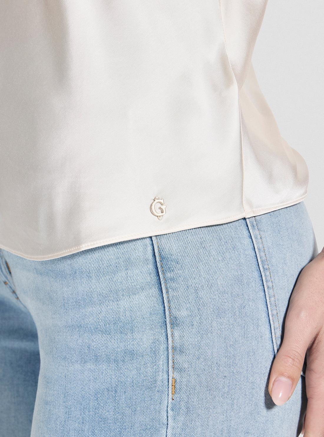 W5YH65WHEZ2/G1F7 GUESS