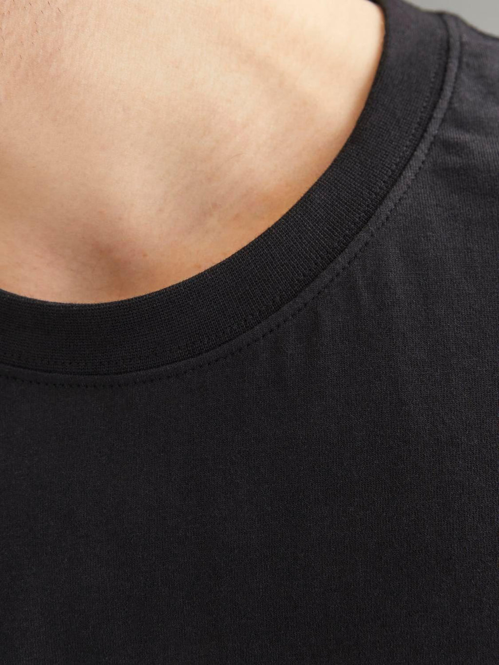 12272966/Black JACK AND JONES