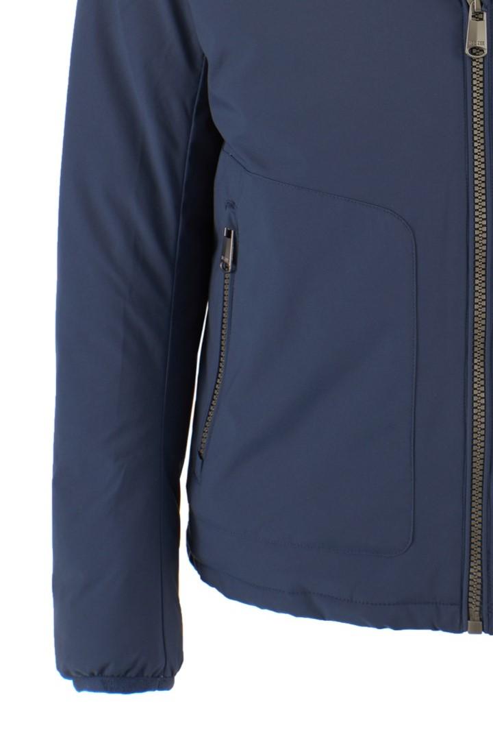 J863 Q2JJ/0710 YES ZEE