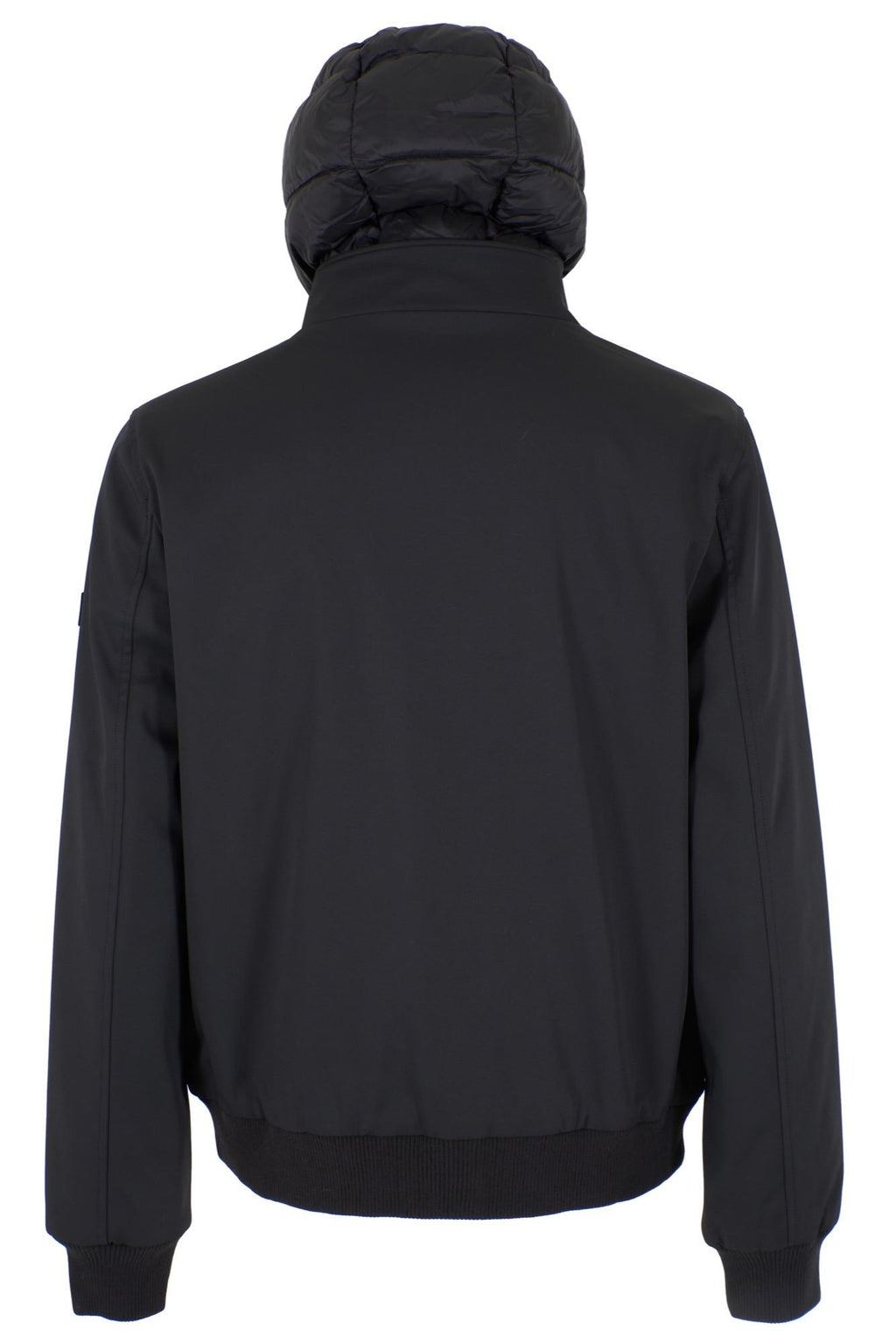 J831 KB00/0801 YES ZEE