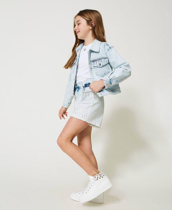 GIUBBINO IN DENIM CON DETTAGLIO GIOIELLO 