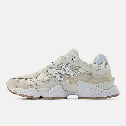 New Balance SNEAKERS 9060 IN PELLE E TESSUTO MULTICOLOR 