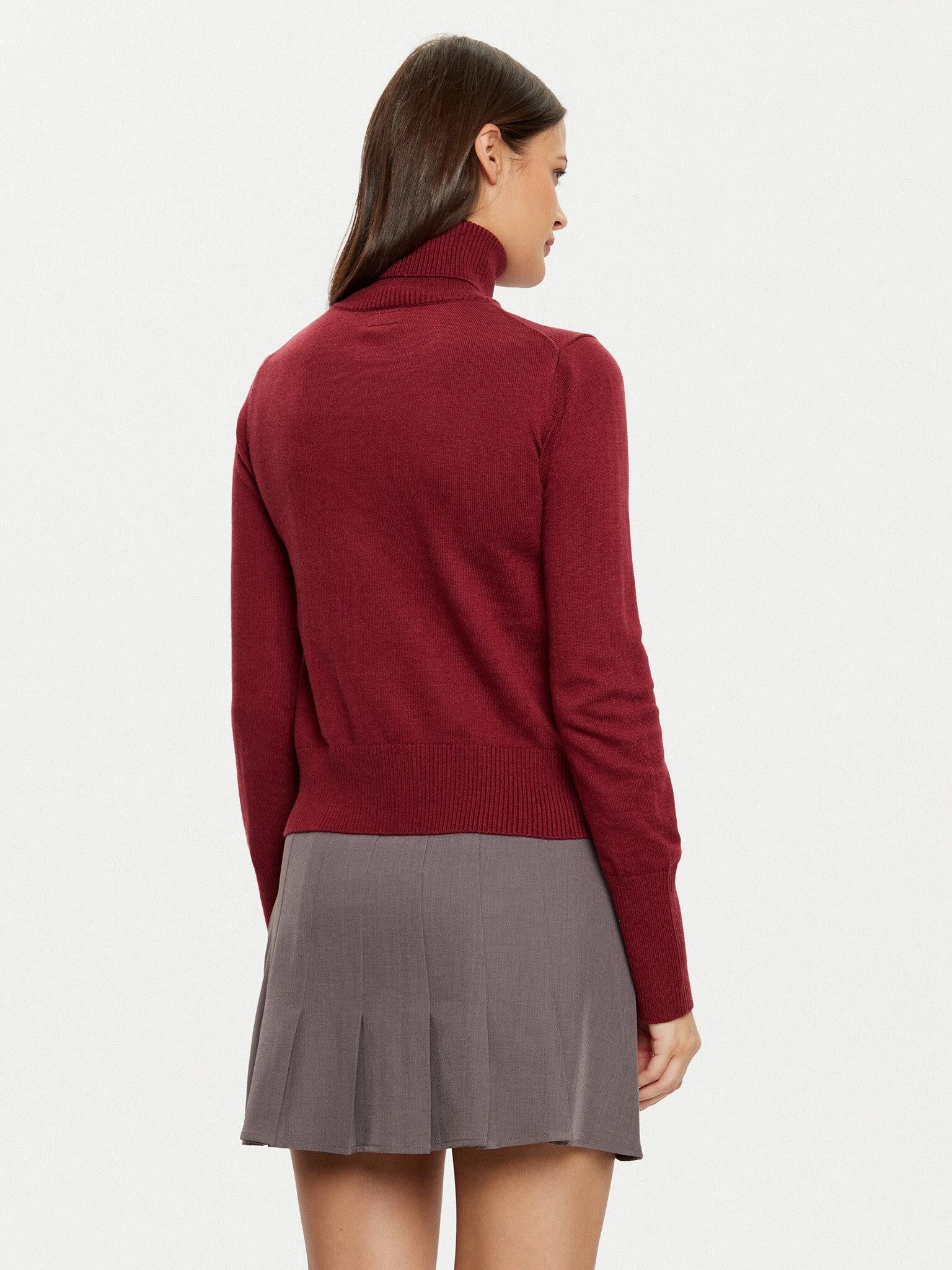 GJ LS TN GUESS J EMB SWTR W4BR15Z3HO2/G588 GUESS