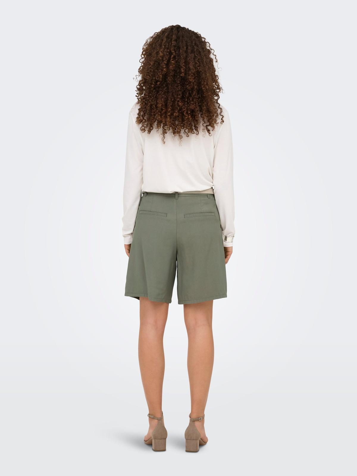 15364121/Smokey Olive ONLY