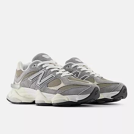 New Balance SNEAKERS 9060 IN PELLE E TESSUTO MULTICOLOR 