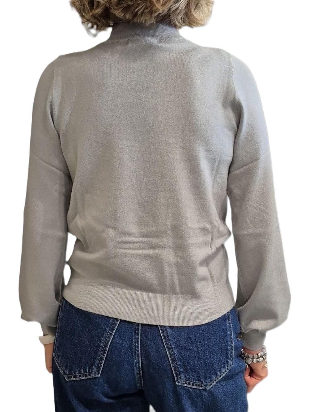 M002 RU00/0819 YES ZEE