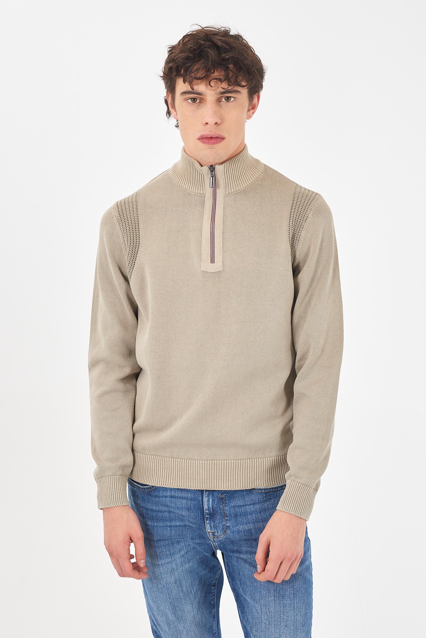 M803 HN00/0298 YES ZEE