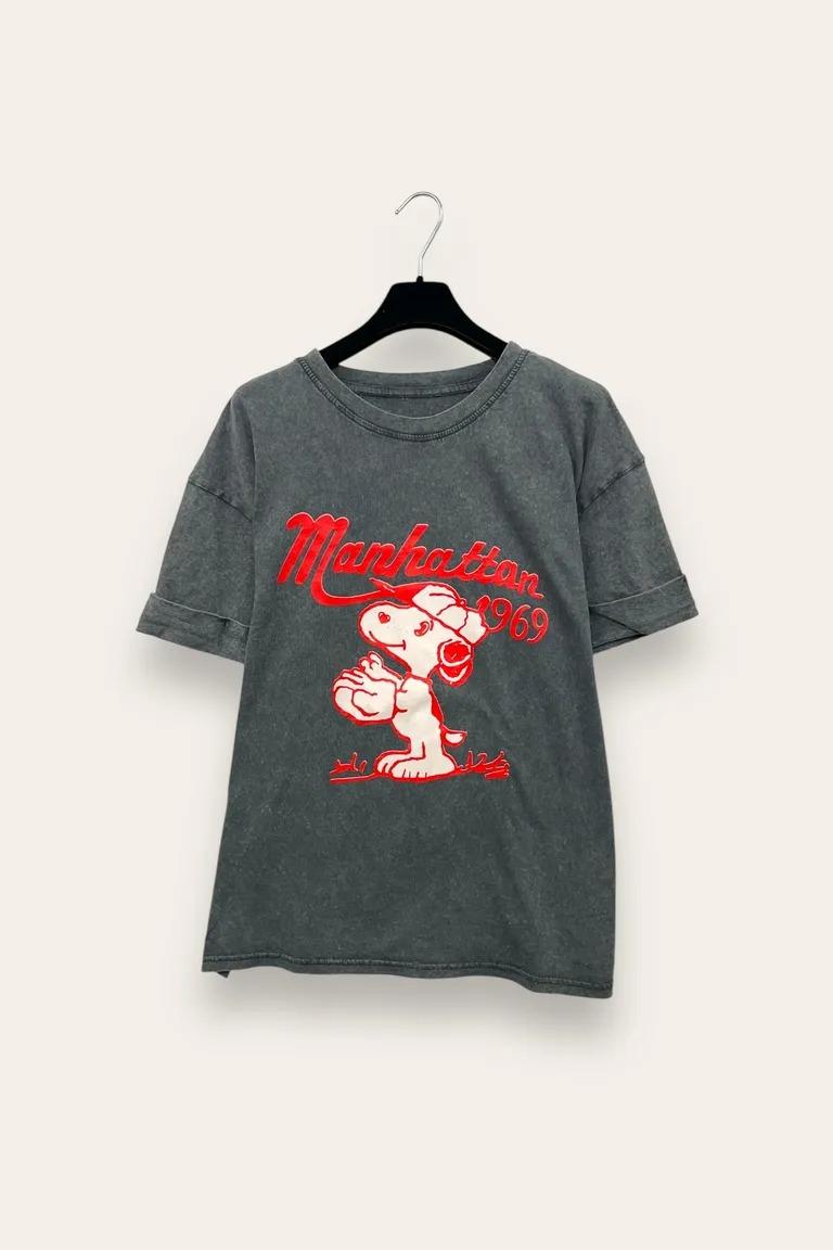 T-shirt stone wash con stampa snoopy e scritta "Manhattan 1969" VB-10757/Antracite LOVEme