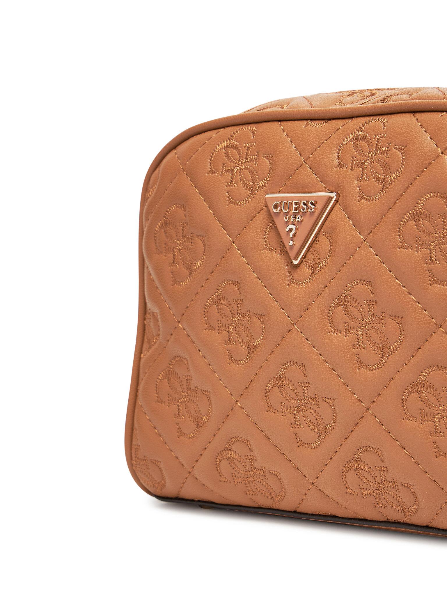 HWQL9658140/CAR GUESS