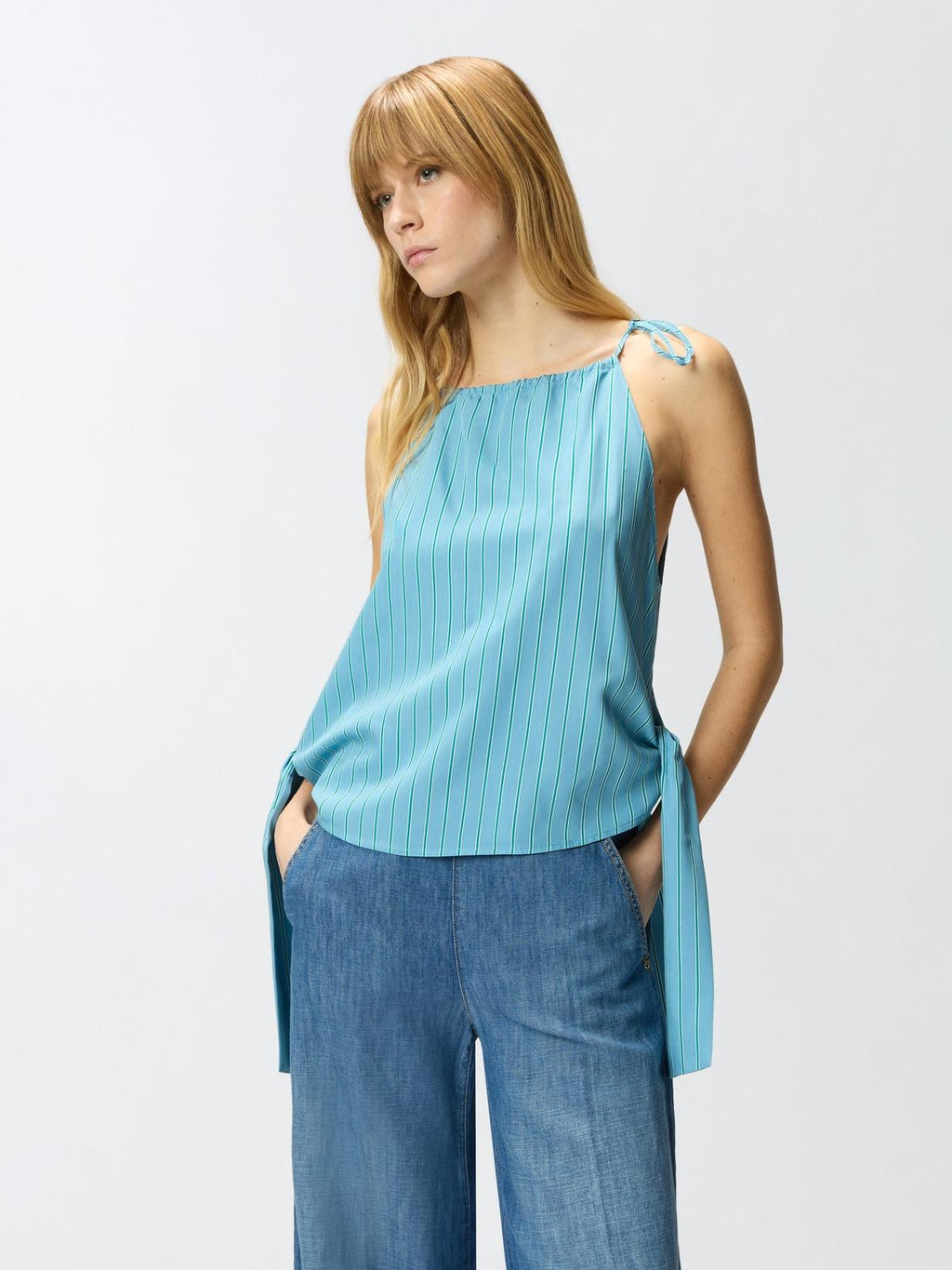 106671 A33Q/ES6 PINKO