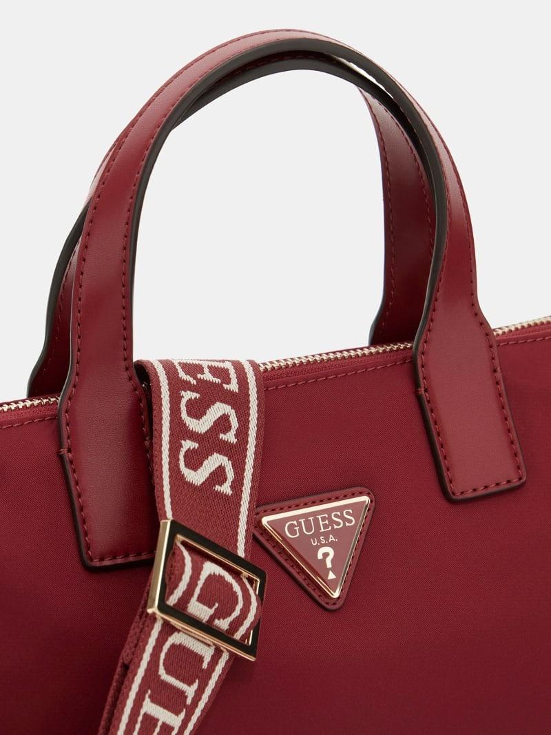 TWNN9676019/RUR GUESS