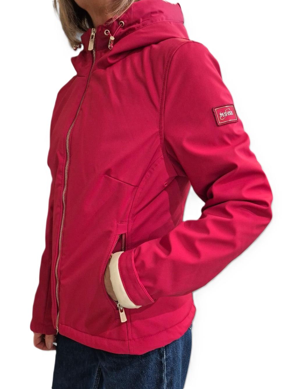 J028 M200/0562 YES ZEE