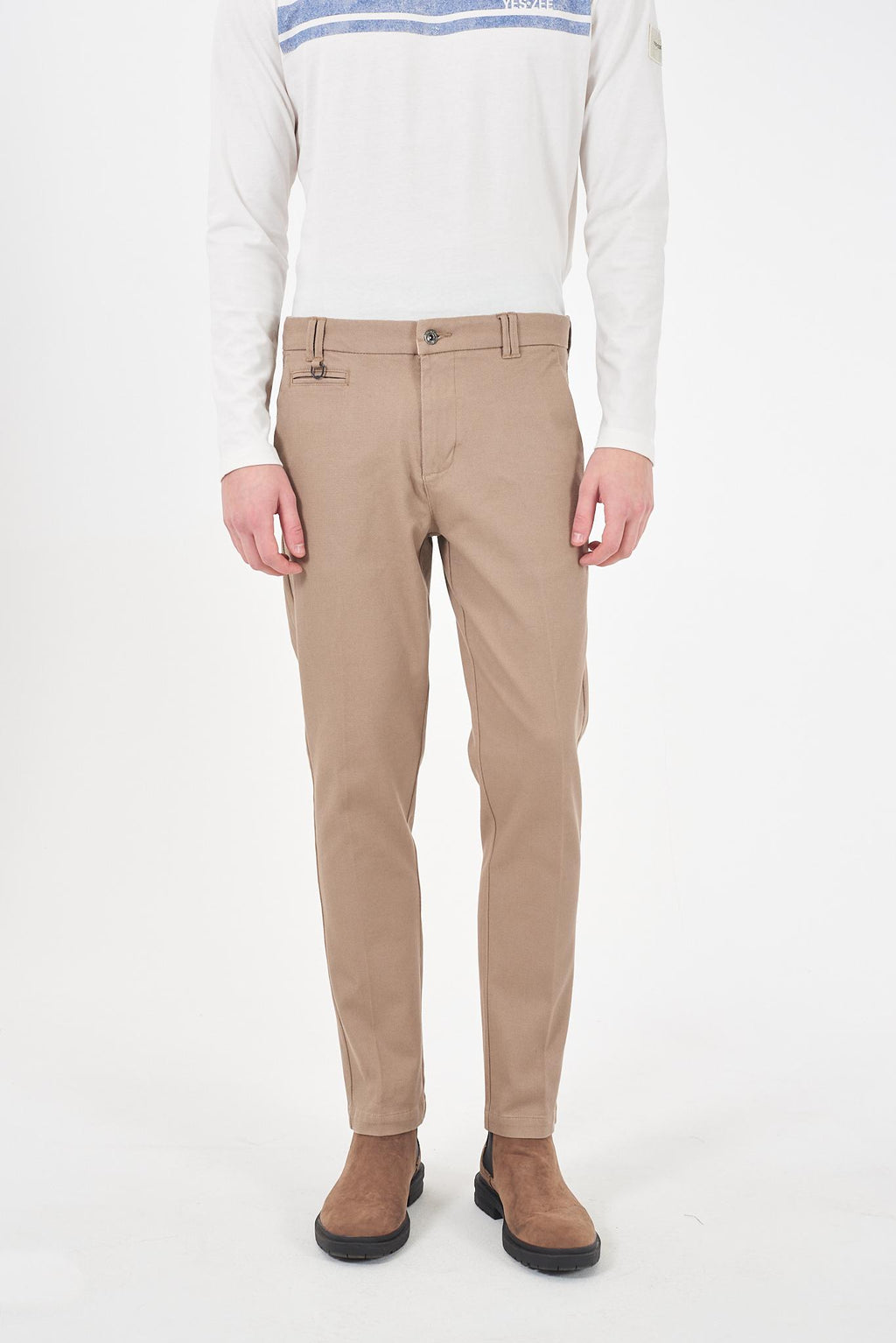 P630 PT00/0298 YES ZEE