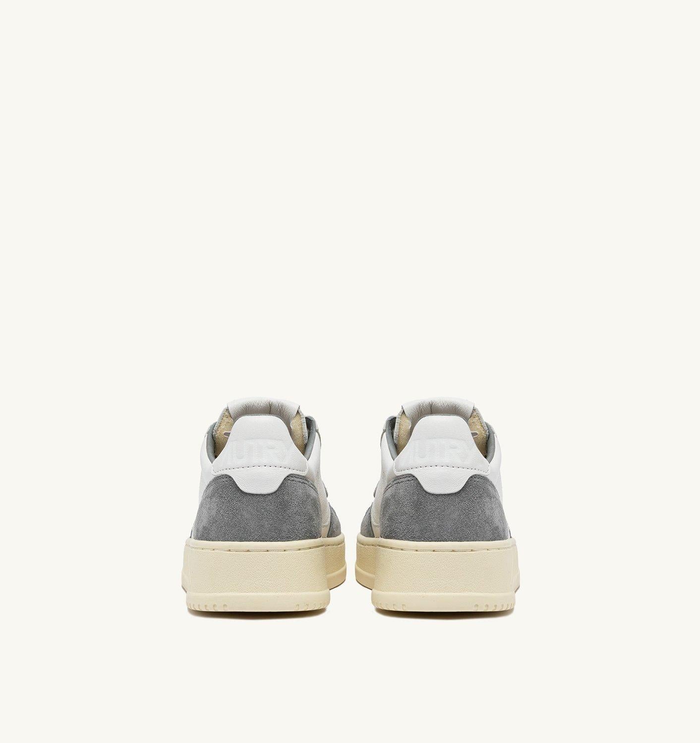 Sneakers Autry Medalist Low in pelle di capra e suede Bianco/Grigio 