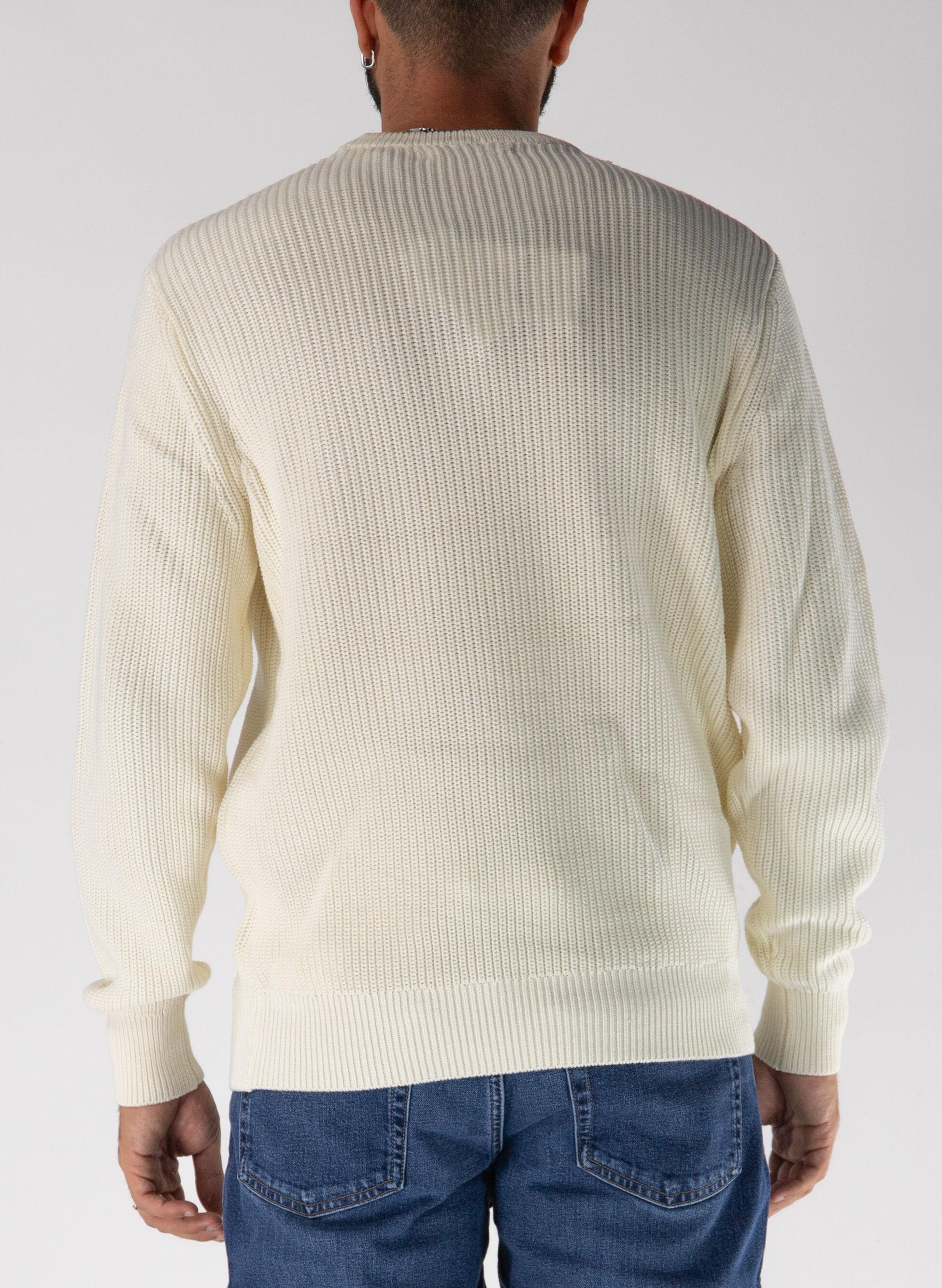 M5YR05Z3OD0/G047 GUESS