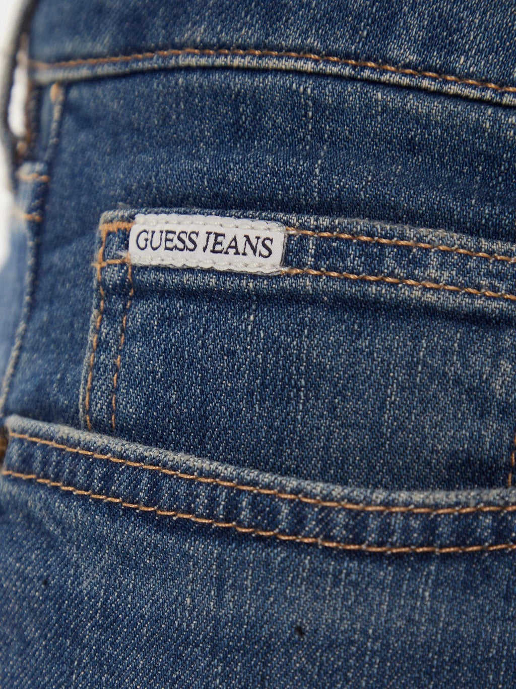 M5BA1CD002C/GJEW GUESS
