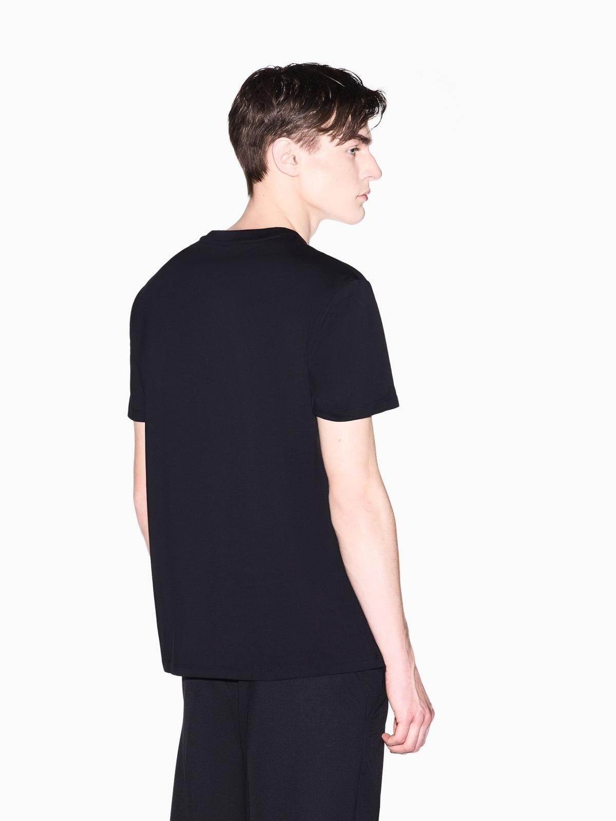 XM002454 AF10358/UC001 ARMANI EXCHANGE