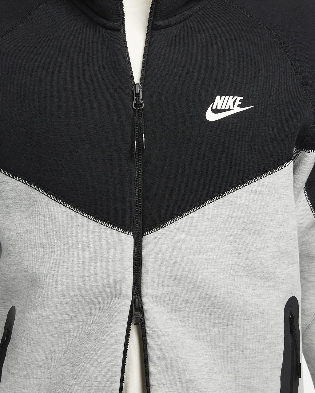 NIKE SPORTSWEAR TECH FLEECE WINDRUNNER 