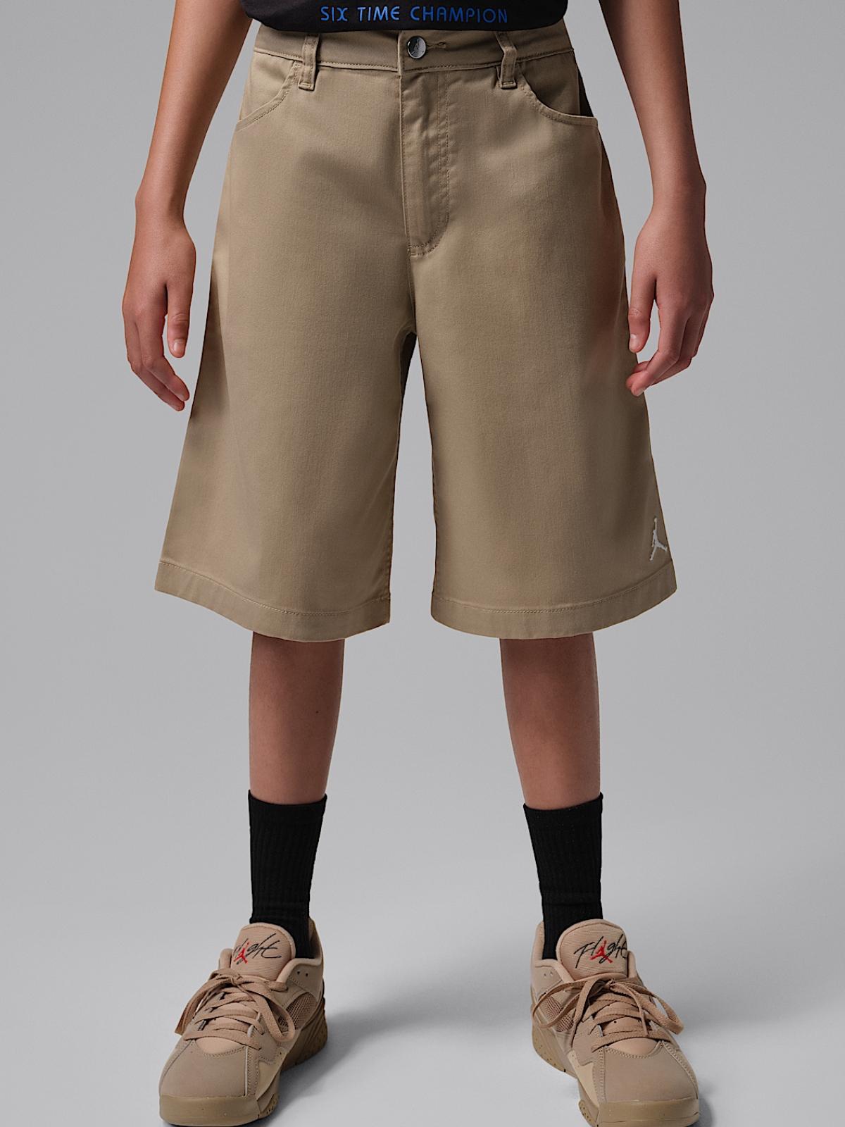 JDB WE OUTSIDE SKATER SHORT 