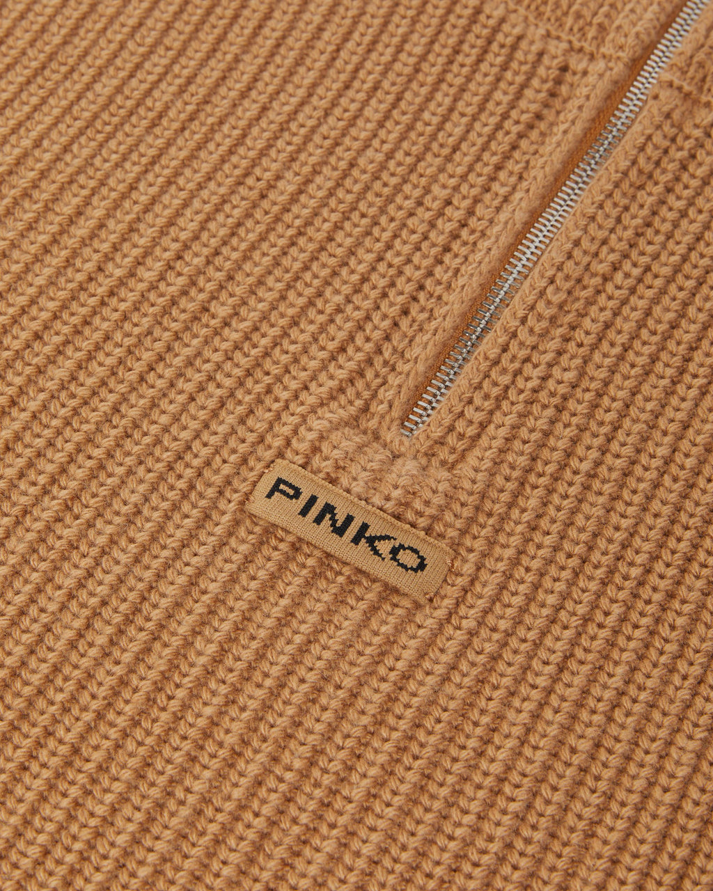 105994 A2Z4/D23 PINKO