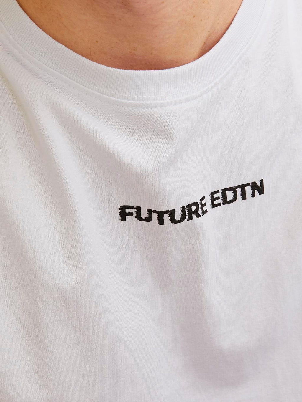 12253378/White JACK AND JONES