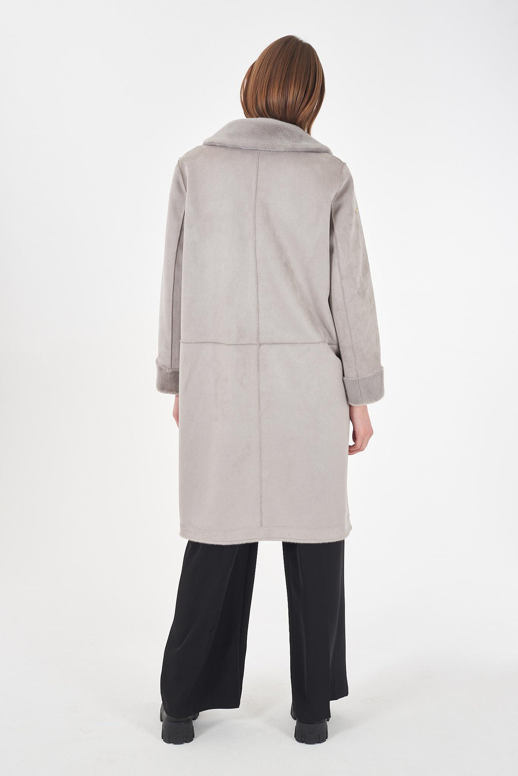 O027 KV00/0222 YES ZEE