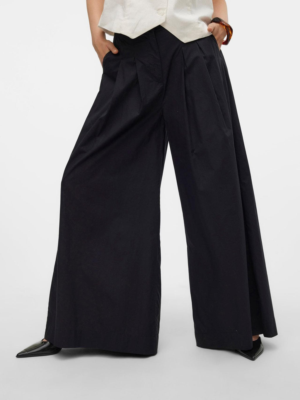 10306760/Black VERO MODA