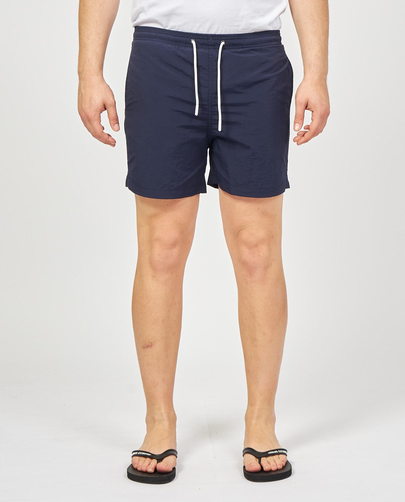 D700 US00/0713 YES ZEE