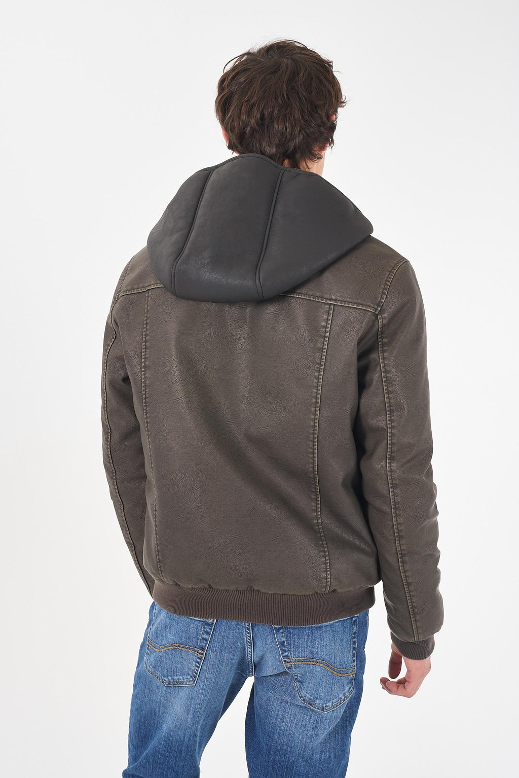 J825 B800/0276 YES ZEE