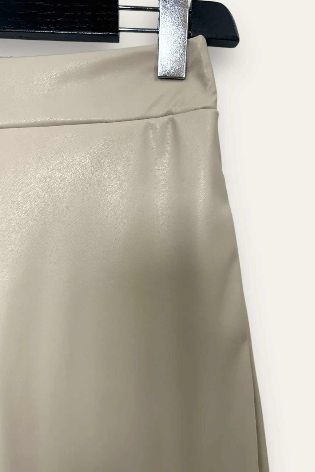 CH-10789/Beige LOVEme