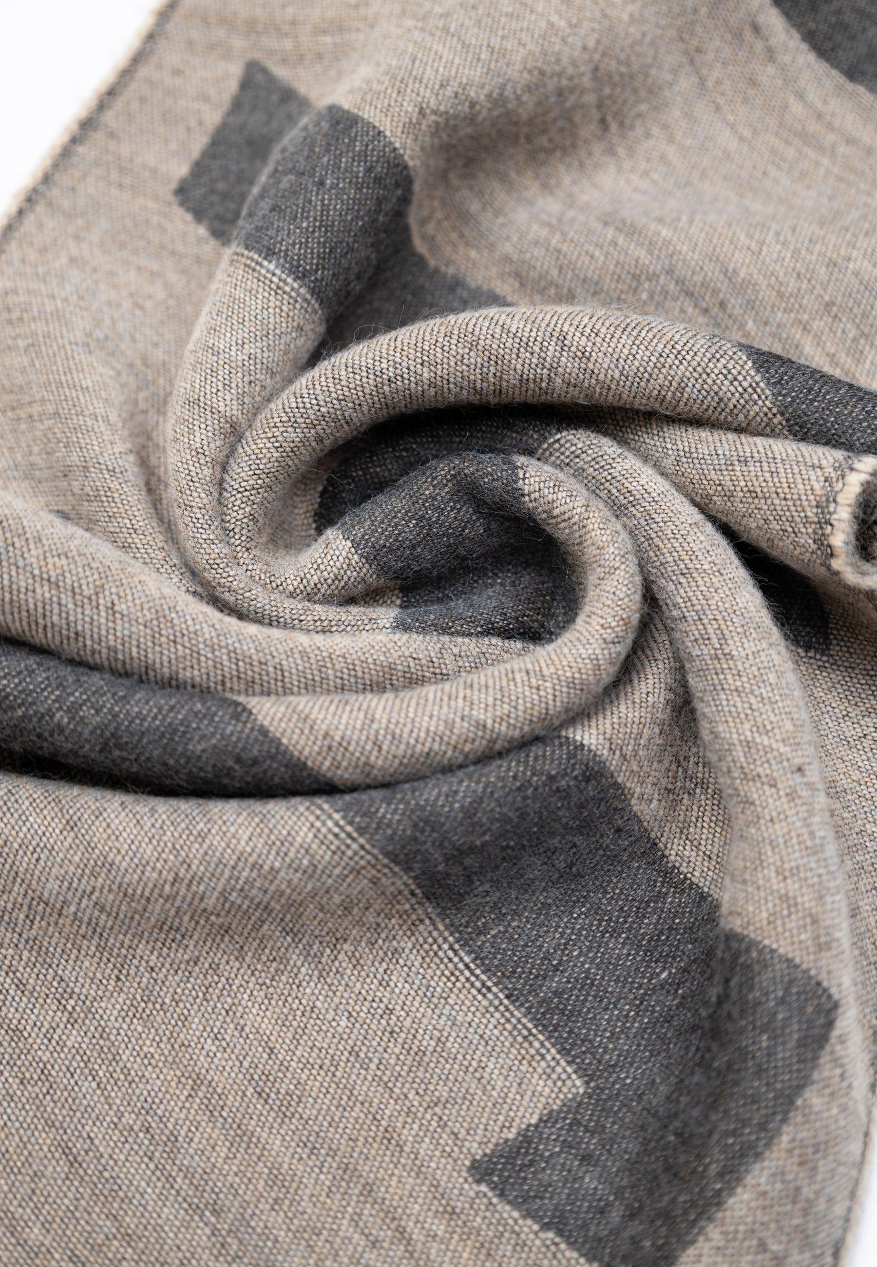 S565 1749/0548 Alviero Martini 1ª CLASSE