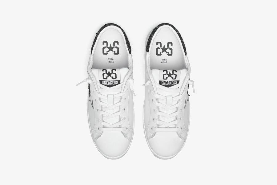 SNEAKERS LOW IN PELLE BIANCA DETT. NERO 
