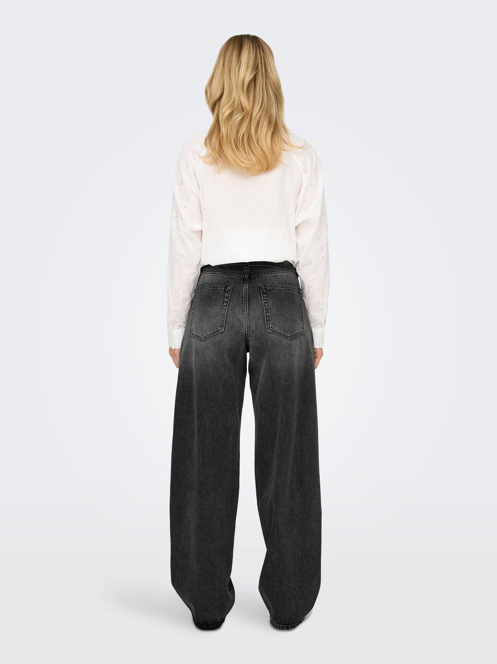 15347094/Washed Black ONLY
