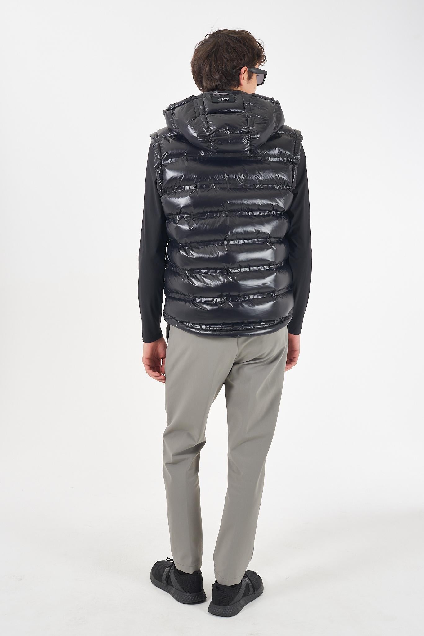 J902 B400/0801 YES ZEE