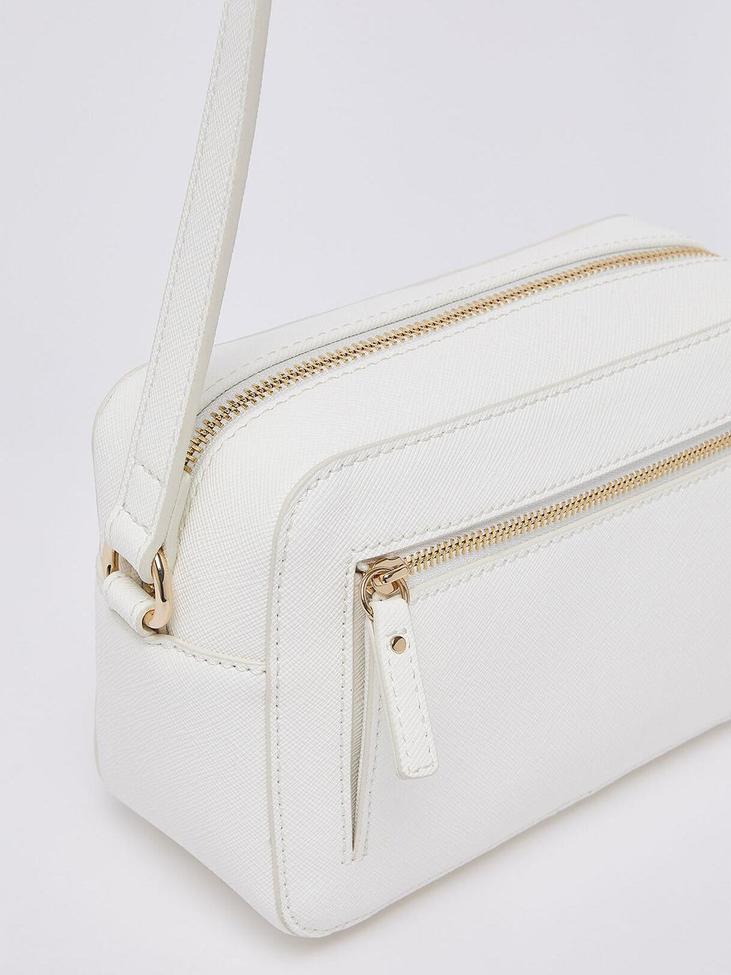 AA6153ES029/X0459 LIU JO