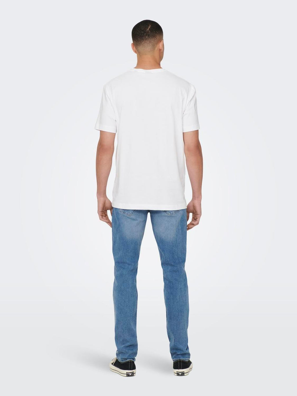 22025208/White ONLY&SONS