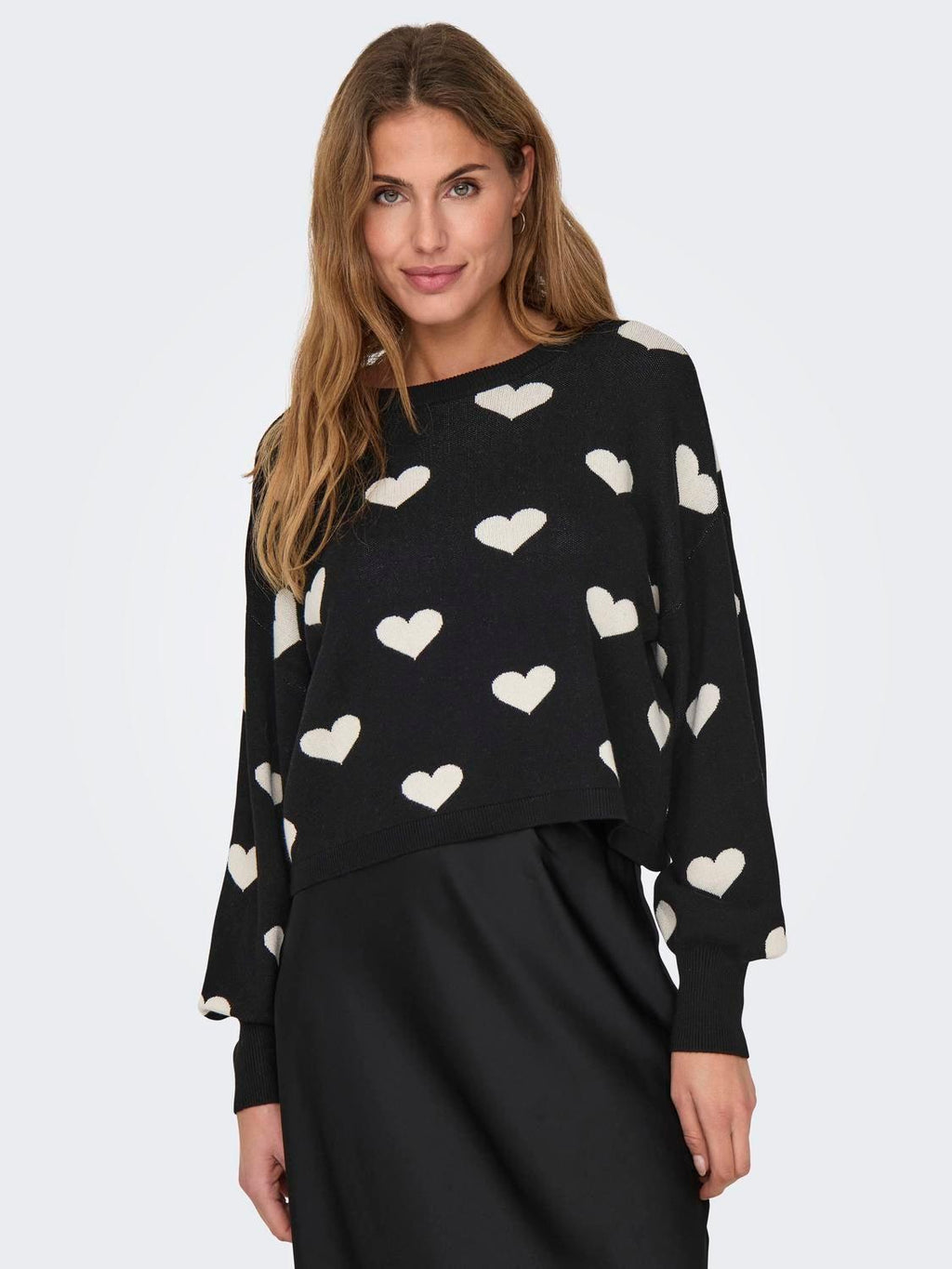 15339550/Black ONLY