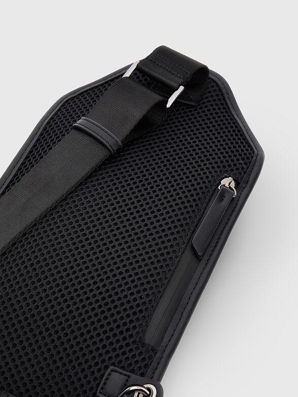 HMARHNP5326/BLA GUESS