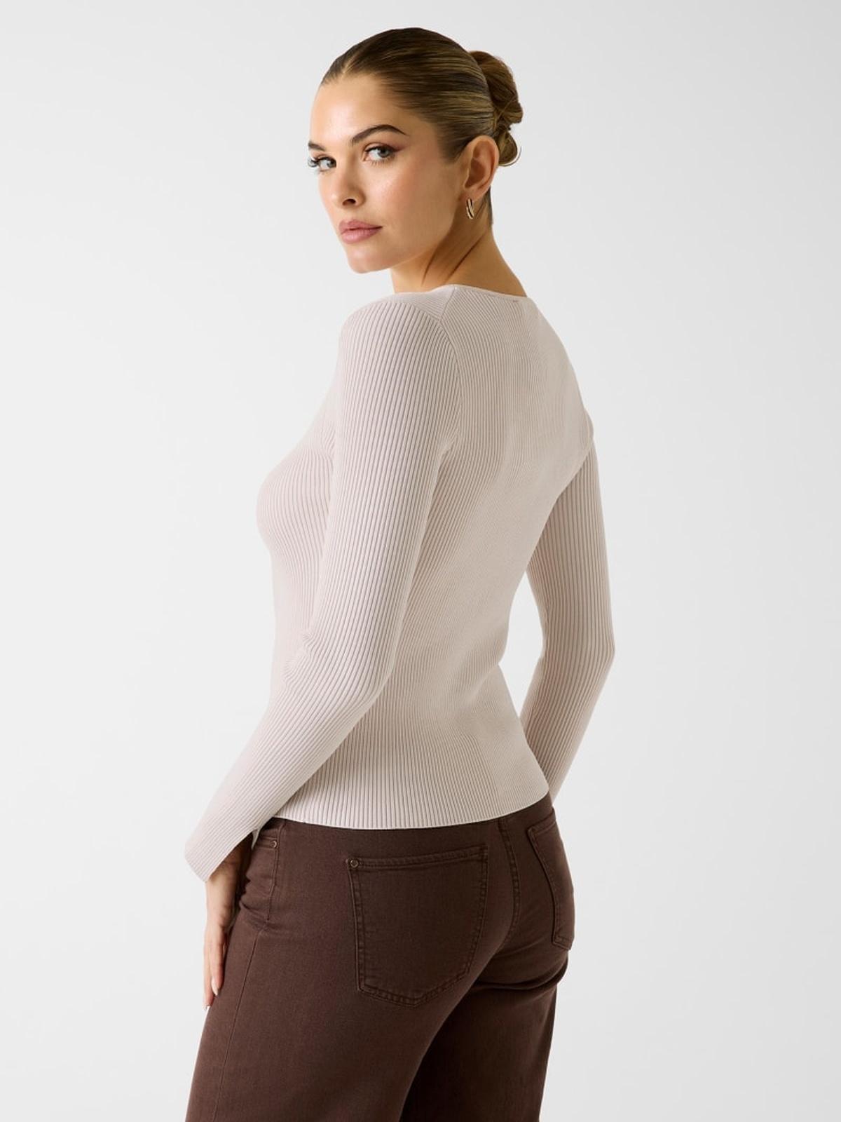 W6RR35Z0132/G9B8 GUESS