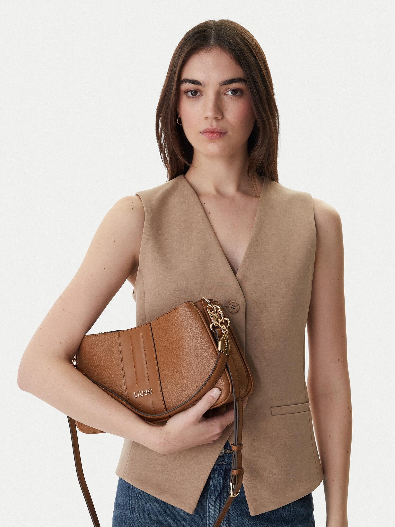 AA6107E1109/80933 LIU JO