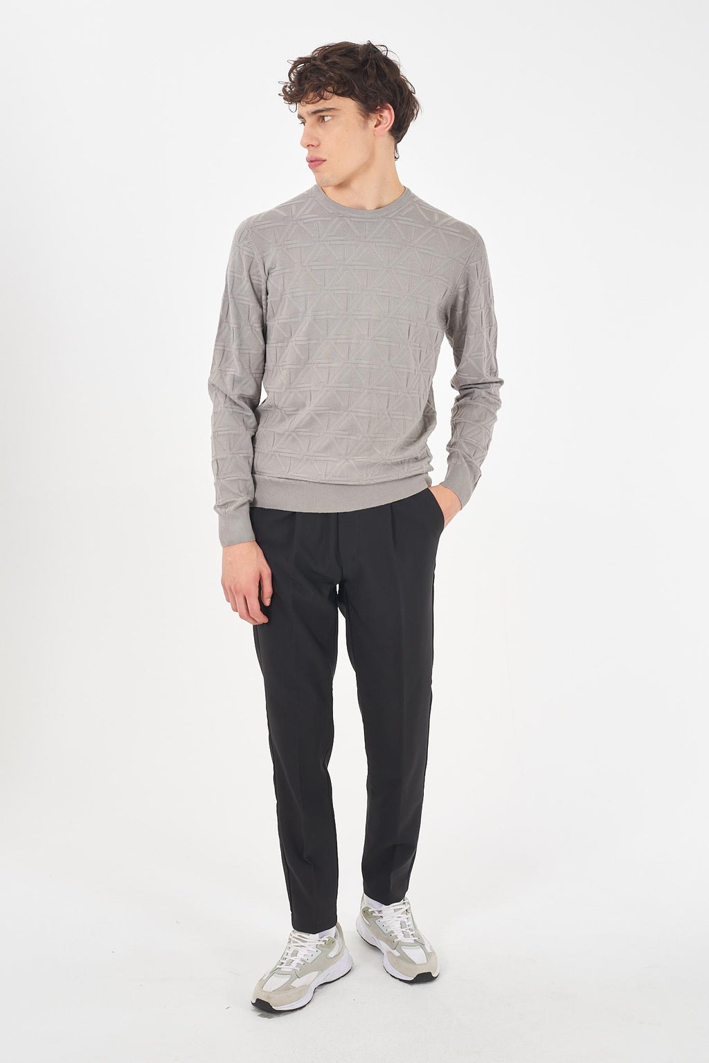 P690 A600/0801 YES ZEE