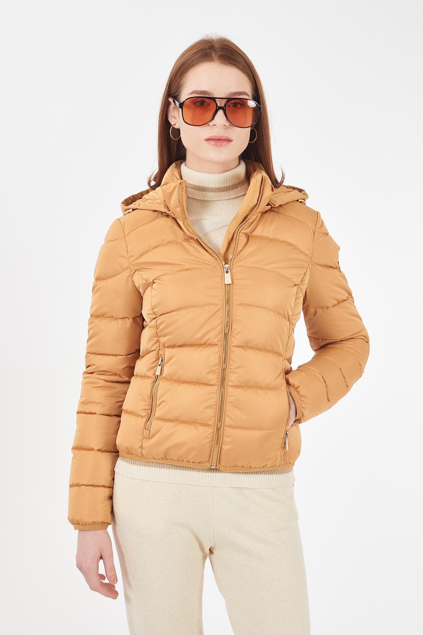 J007 M800/0302 YES ZEE